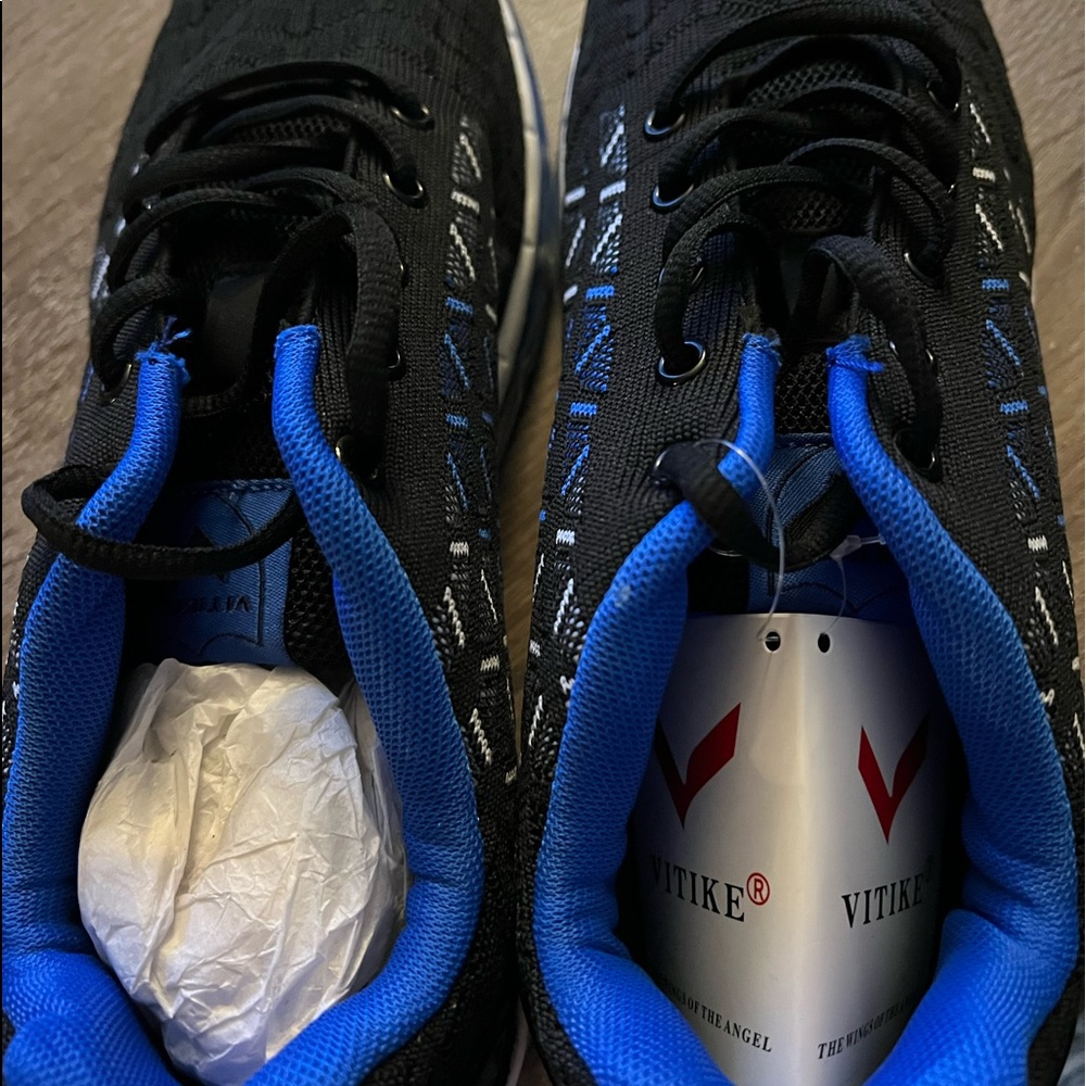 Black and blue gym sneakers